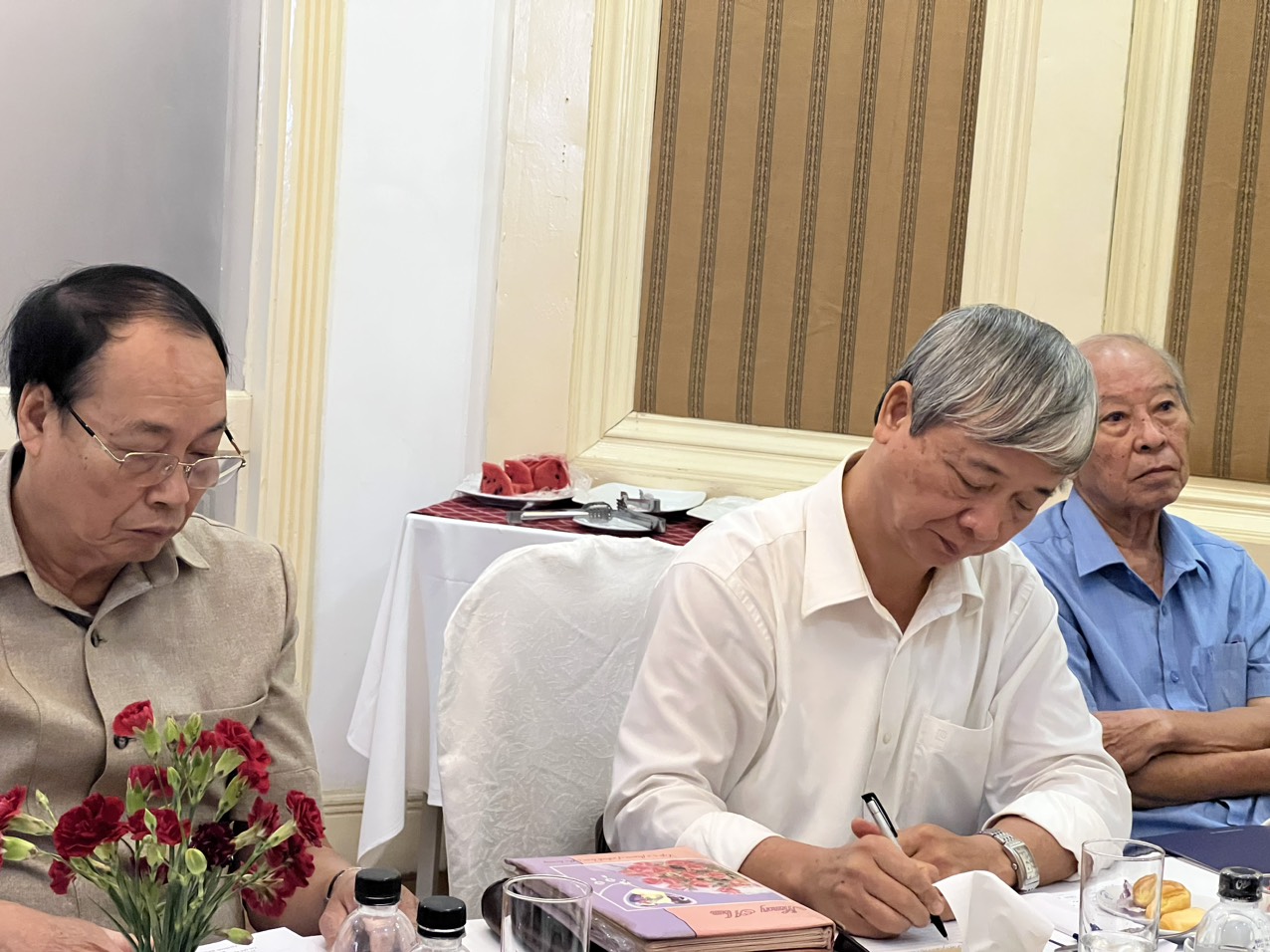 Họp Thường trực Hội đồng Họ Đào Việt Nam