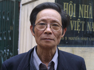 Đào tiên sinh, nén hương muộn...