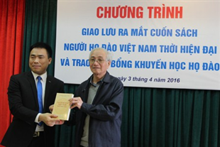 Gia phả cuốn sách giáo khoa lịch sử của một dòng họ