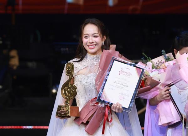 Giọng ca Đào Lê Phương Chi đoạt Quán quân đêm chung kết xếp hạng cuộc thi “Tiếng hát Hà Nội 2025”